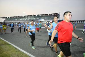 BIB: 731, 53172, 52954
                            <button type="button" onclick="openModal(10465161)" class="btn btn-primary btn-sm float-right btn-popup" data-toggle="modal" data-target=".modal-high-quality">
                        <i class="fas fa-shopping-cart"></i> Add to Cart
                    </button>
                                            <button type="button" onclick="isThisMe(10465161, true)" class="btn btn-success btn-sm float-right btn-popup btn-isme hidden" data-toggle="tooltip" data-placement="bottom" title="นี่คือรูปของคุณใช่ไหม คลิกที่นี่เพื่อเอาเข้าอัลบั้ม">
                        <i class="fas fa-plus"></i> Add to album
                    </button>
                    <button type="button" onclick="isThisMe(10465161, false)" class="btn btn-warning btn-sm float-right btn-popup btn-isnotme hidden">
                        <i class="fas fa-ban"></i> Remove from album
                    </button>